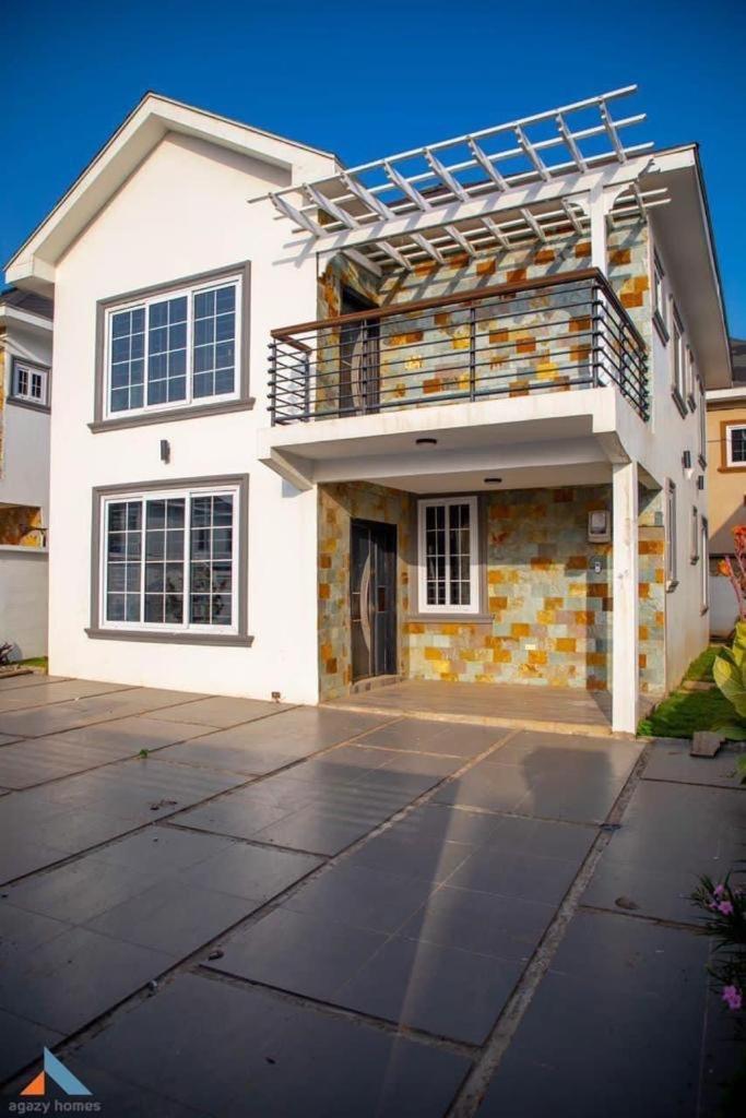 Atavola Homes Tema Exterior photo